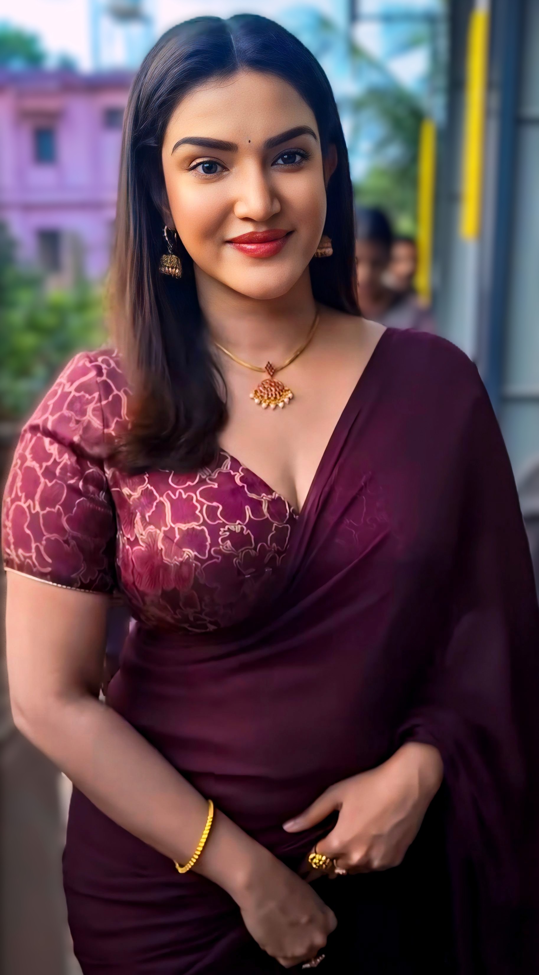 Low Rate Call Girls in Nizamuddin East Delhi >> 7303025131