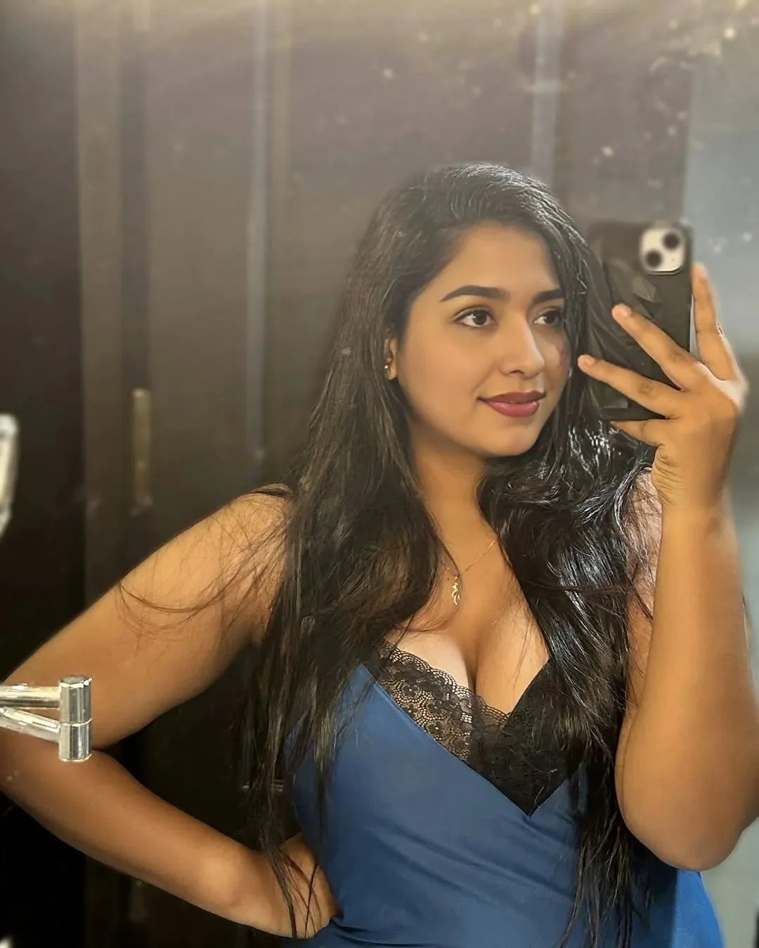 8595670321 ONLY HAND TO HAND CASH PAYMENT NO ADVANCE CALL GIRLS IN SAKET DELHI