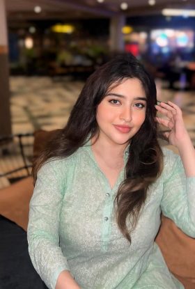 Andheri Call Girls Service 8956550336 East-West Rate 4000 Free Delivery