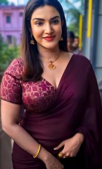 Low Rate Call Girls in Nizamuddin East Delhi >> 7303025131