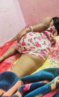DIVYA MODELLING PROFESSIONAL AVAILABLE – Indian escort in New Delhi